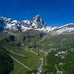 Hellochalet Cervinia - Ski-in Ski-out Studio, 200mt At Plan Maison Lift Apartman Breuil-Cervinia