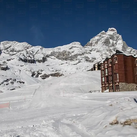 Hellochalet Cervinia - Ski-in Ski-out Studio, 200mt At Plan Maison Lift Apartman Breuil-Cervinia